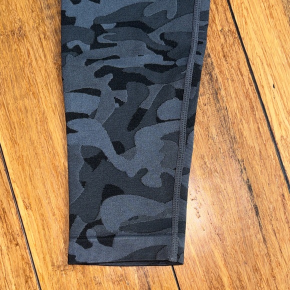 Women's Zyia leggings lot of 3 - Picture 8 of 16